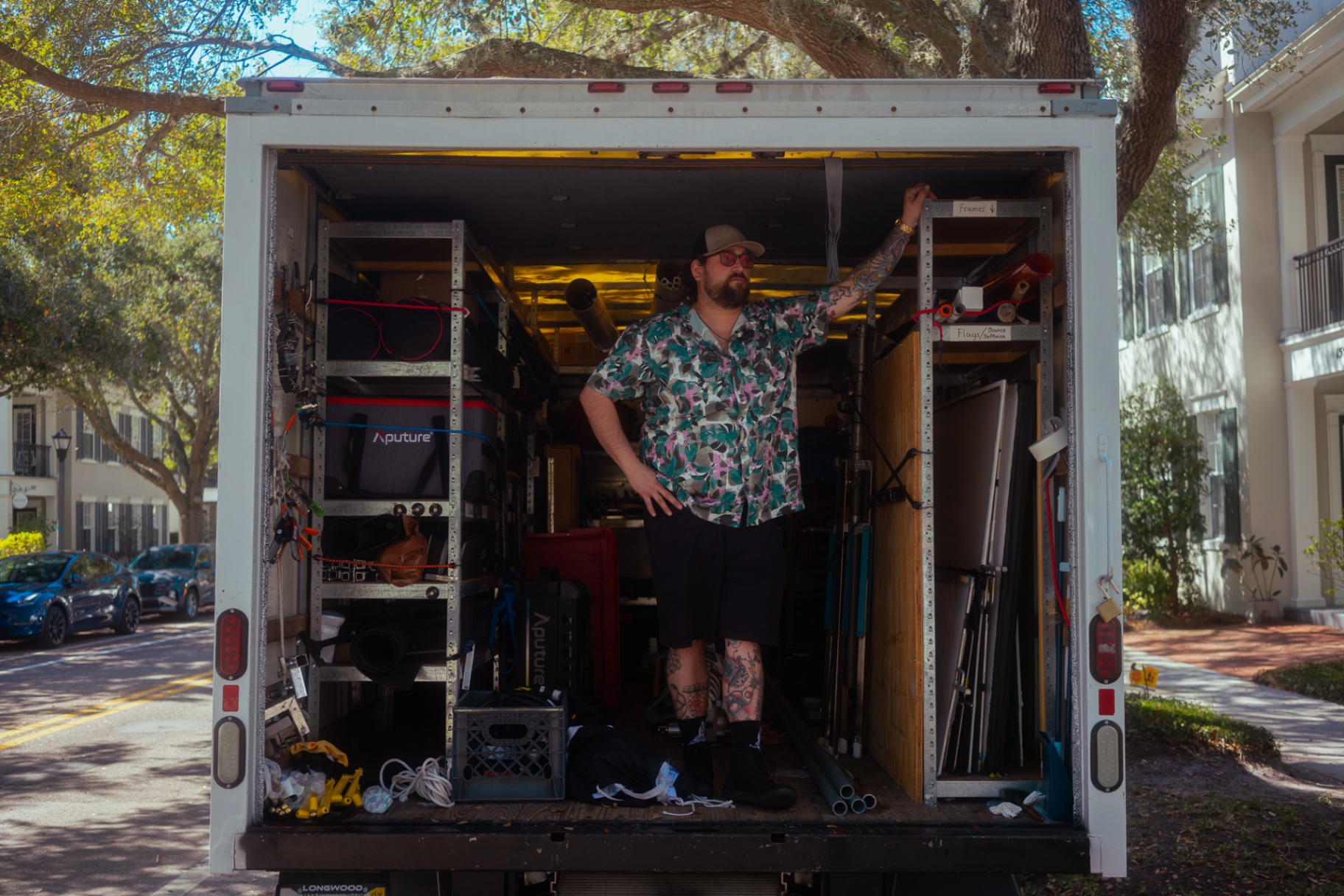The People Who Deliver still 10