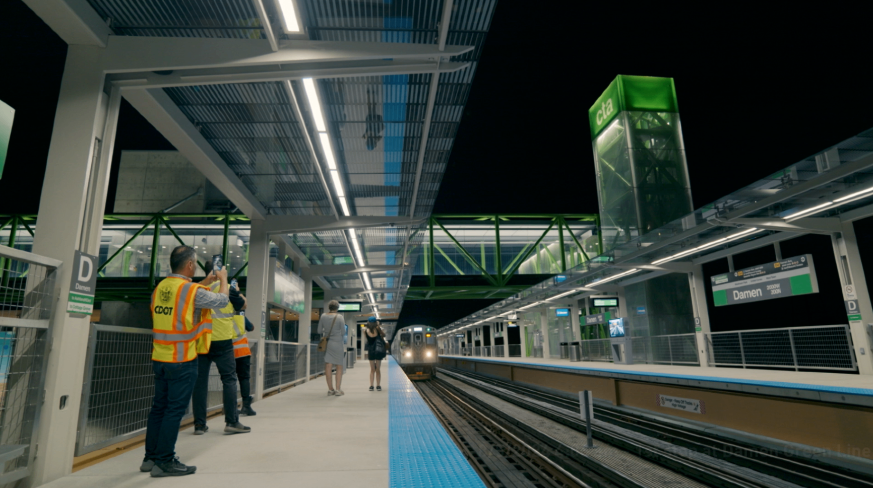 Damen Green Line still 5